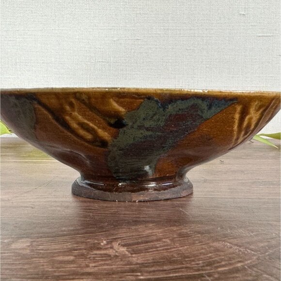 Handmade Pottery Bowl Signed Savage 2015 with Rich Earthy Glaze - Picture 9 of 9
